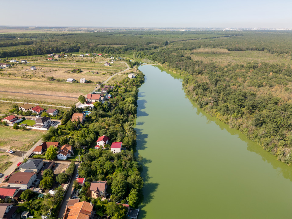 BRANESTI, TEREN 1400 MP, DESCHIDERE 32 MP, VEDERE LA LAC!