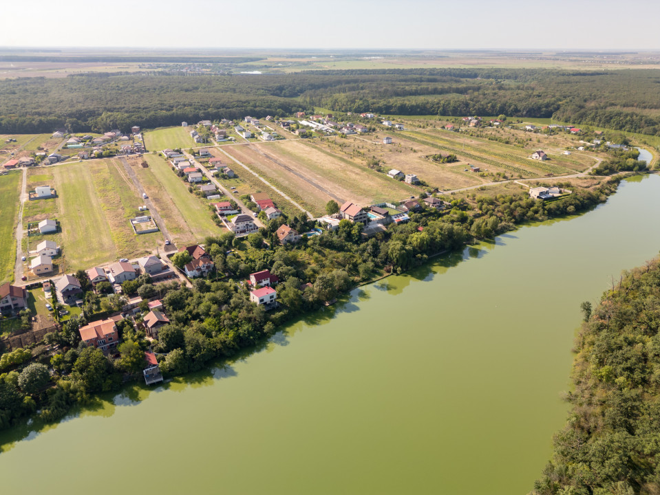 BRANESTI, TEREN 1400 MP, DESCHIDERE 32 MP, VEDERE LA LAC!