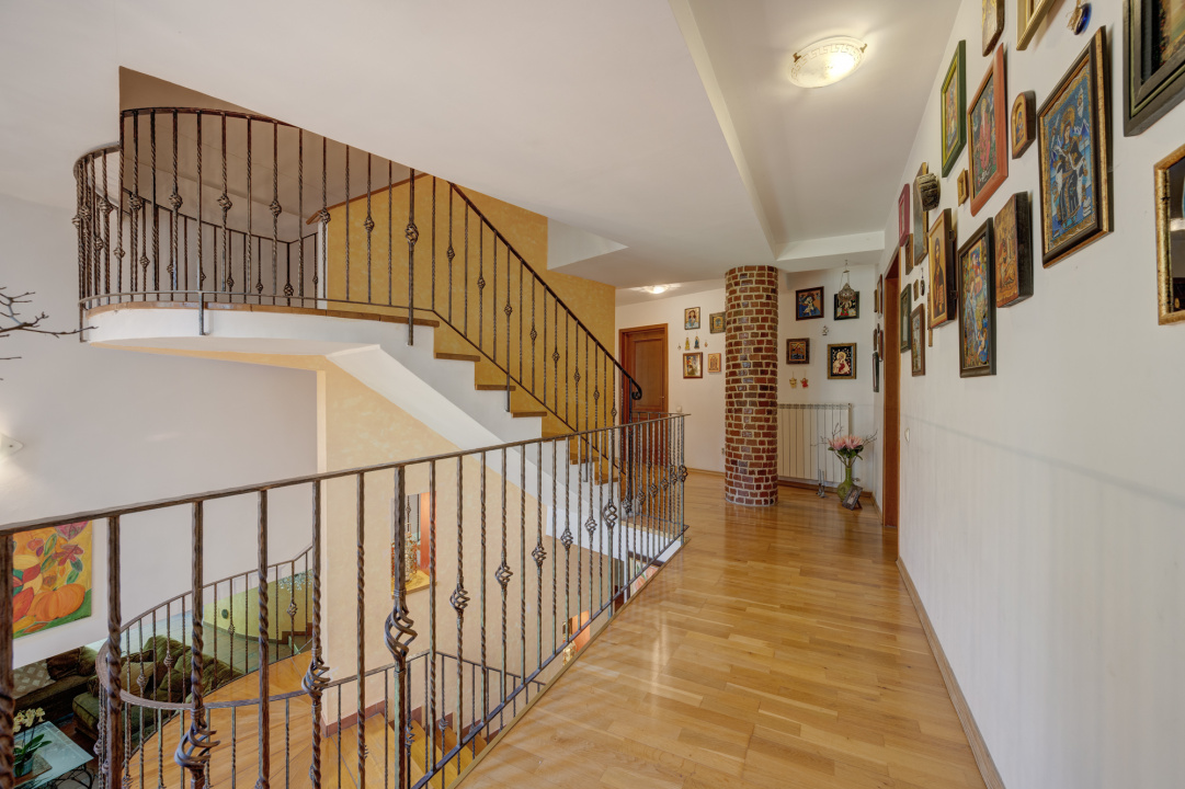 PARADISUL VERDE - VILA CONTEMPORANA 420 MPU, LOT 2100 MP, PADURE PRIVATA!