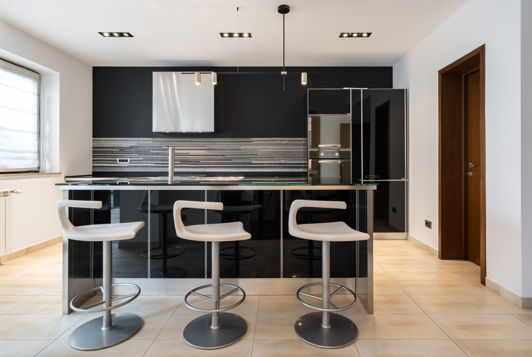 IANCU NICOLAE – COMPLEX TRAIAN, VILA 350 MP, LOT 750 MP!