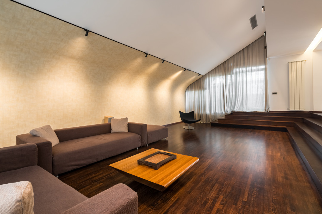 IANCU NICOLAE – COMPLEX TRAIAN, VILA 350 MP, LOT 750 MP!