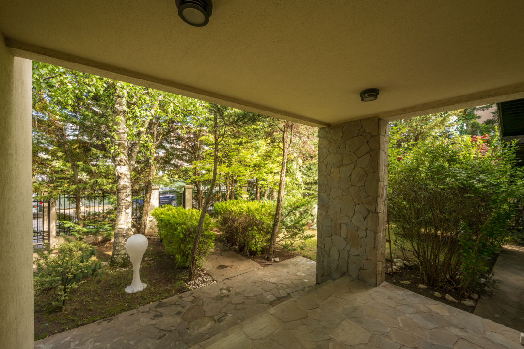 IANCU NICOLAE - COMPLEX TRAIAN, VILA 400 MP TOTAL, LOT 750 MP!