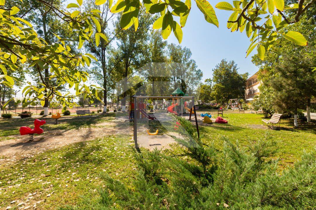 MAMAIA – COMPLEX HOTELIER 300 CAMERE - MERCUR - MINERVA, 18.000 MPC!