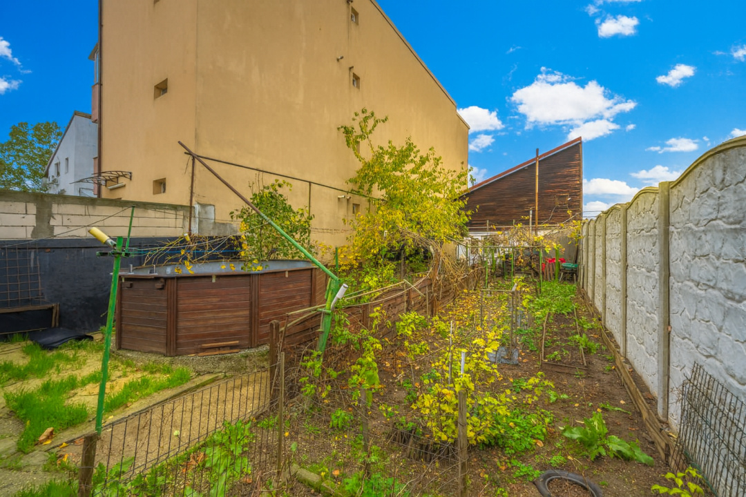 VIILOR - ECHINOCTIULUI, CASA 211 MP UTILI, LOT 460 MP!