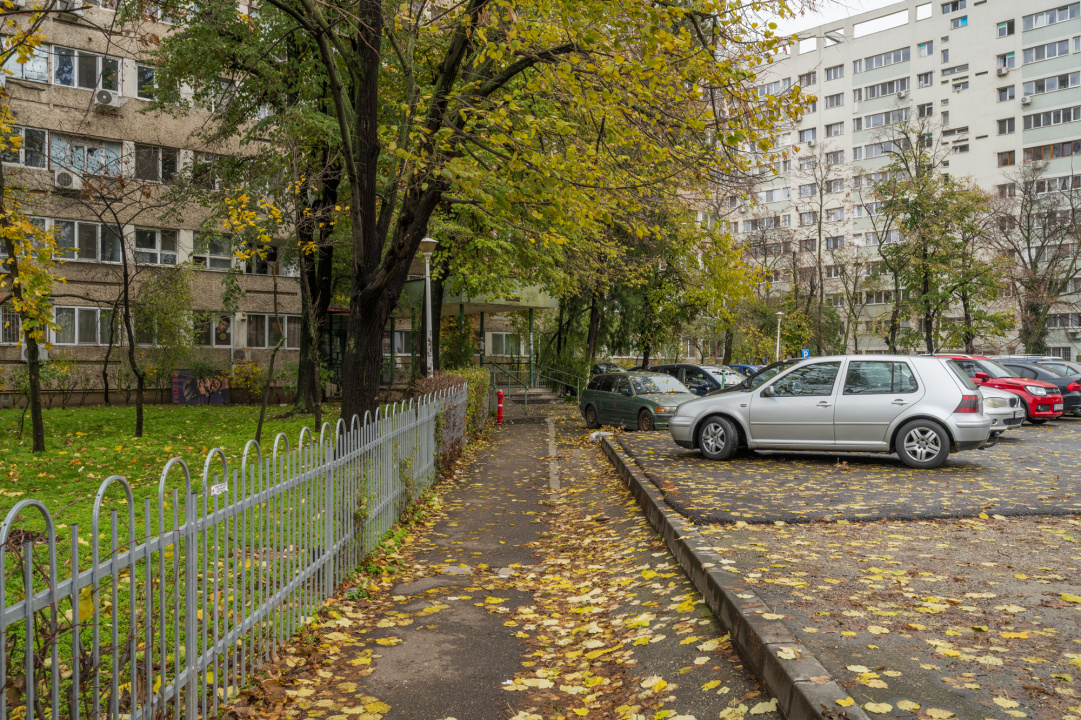 LIVIU REBREANU - PARK LAKE, GARSONIERA 30 MP, PANORAMA! 