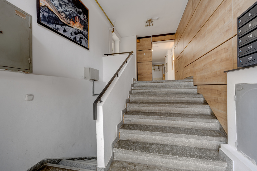 MATEI BASARAB - LABIRINT, APARTAMENT 2 CAMERE 53 MP, BLOC 2001, ETAJ 4!