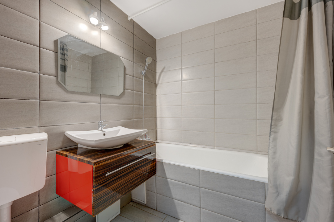 TEI - DOAMNA GHICA - APARTAMENT 2 CAMERE 54 MP, ETAJ 6!